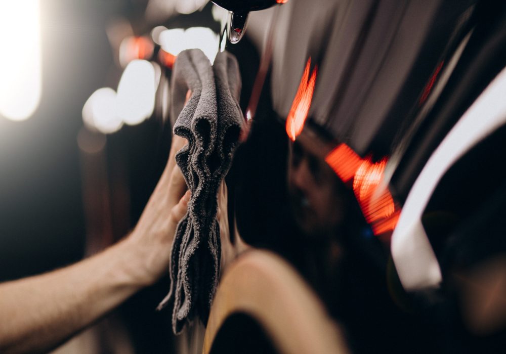 Car wash detailing station